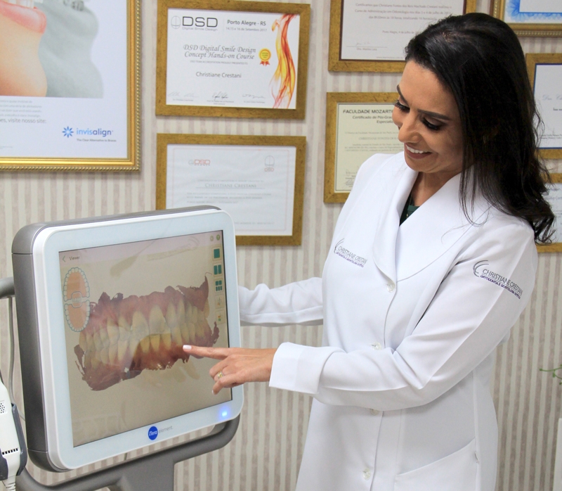 "Uma clnica equipada com o que h de melhor em tecnologia digital 3D pode oferecer aos pacientes um tratamento confortvel, muito mais previsvel e rpido, a partir da experincia virtual"